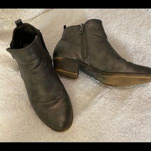 Madden Girl pewter ankle boot